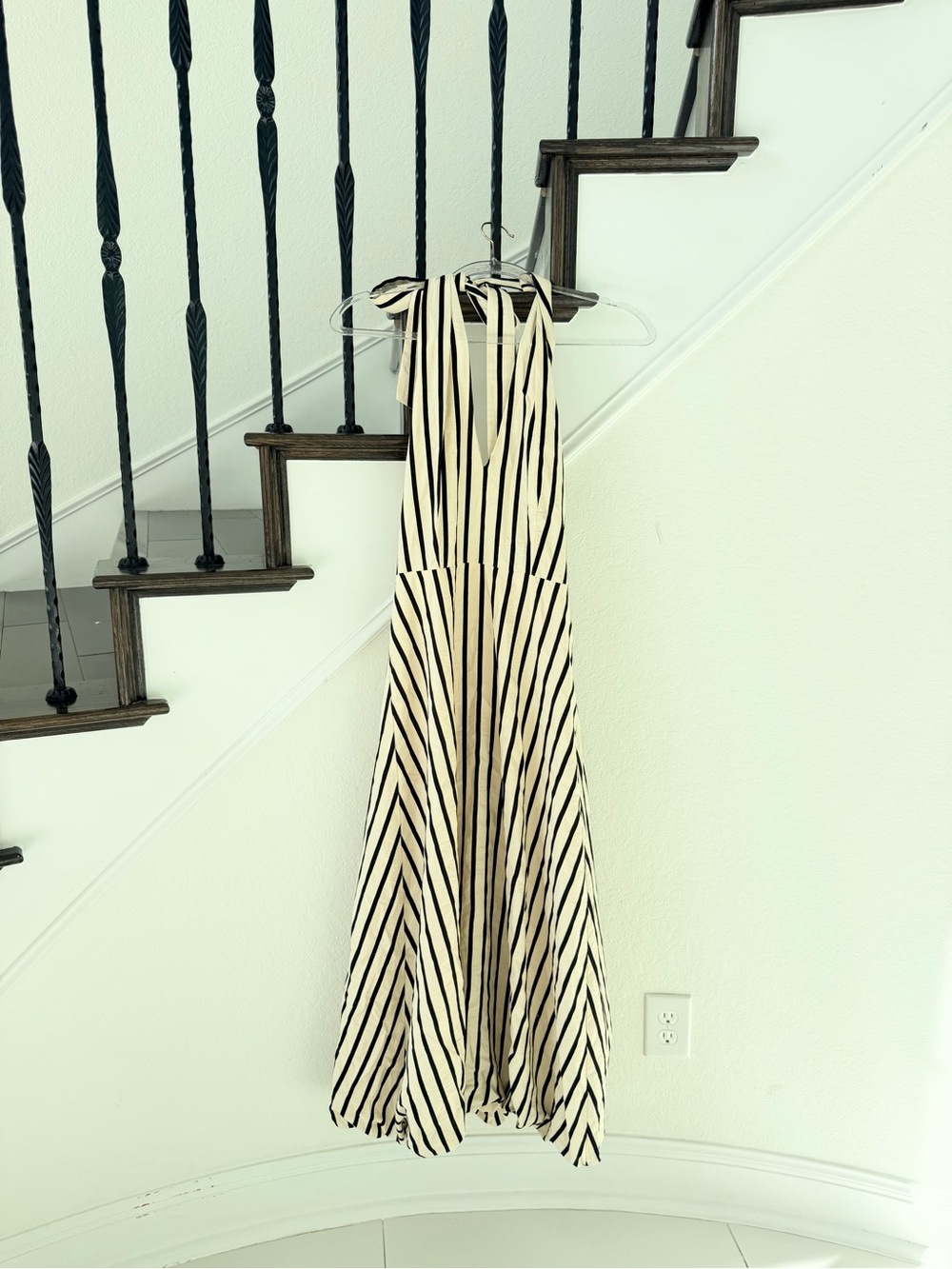 Zara Cream and Black Striped Halter Dress - Picture 3 of 9
